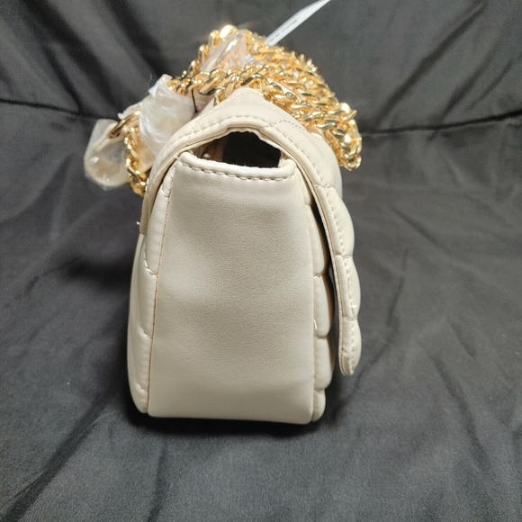 The Drop Cream Quilted Shoulder Bag with Gold Chain - Picture 6 of 11